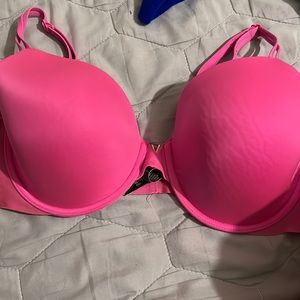 VS lined perfect coverage bra